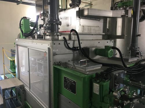 Ảnh hiện trường: Xử lý bùn bể tự hoại: cô đặc bằng hai máy trước máy ép trục vít
