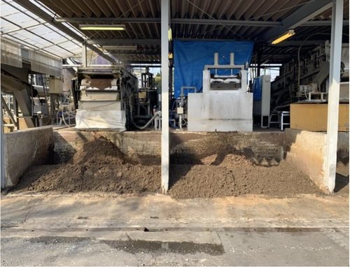 Ảnh hiện trường: máy tách nước bùn tại nhà máy chế biến thịt